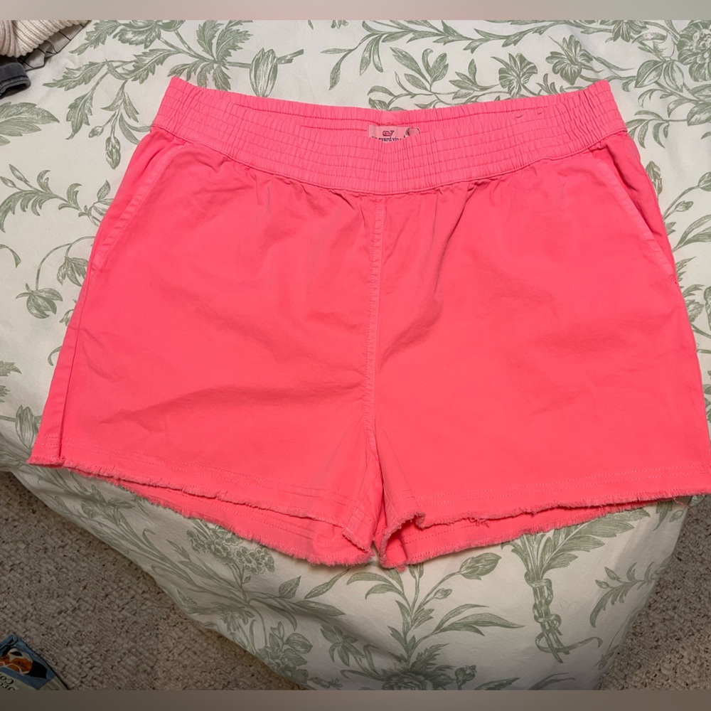 Vineyard Vines Pink Women's Shorts